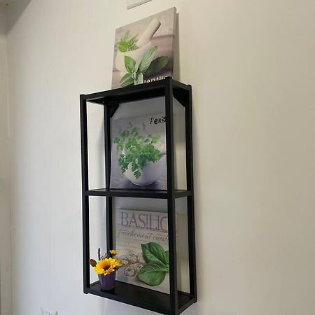 Tiny House - 15 Minutes To Duomo Apartment Milan Bagian luar foto